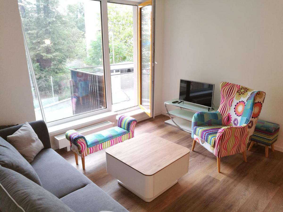 Bein Apartment With Parking Brno Luaran gambar