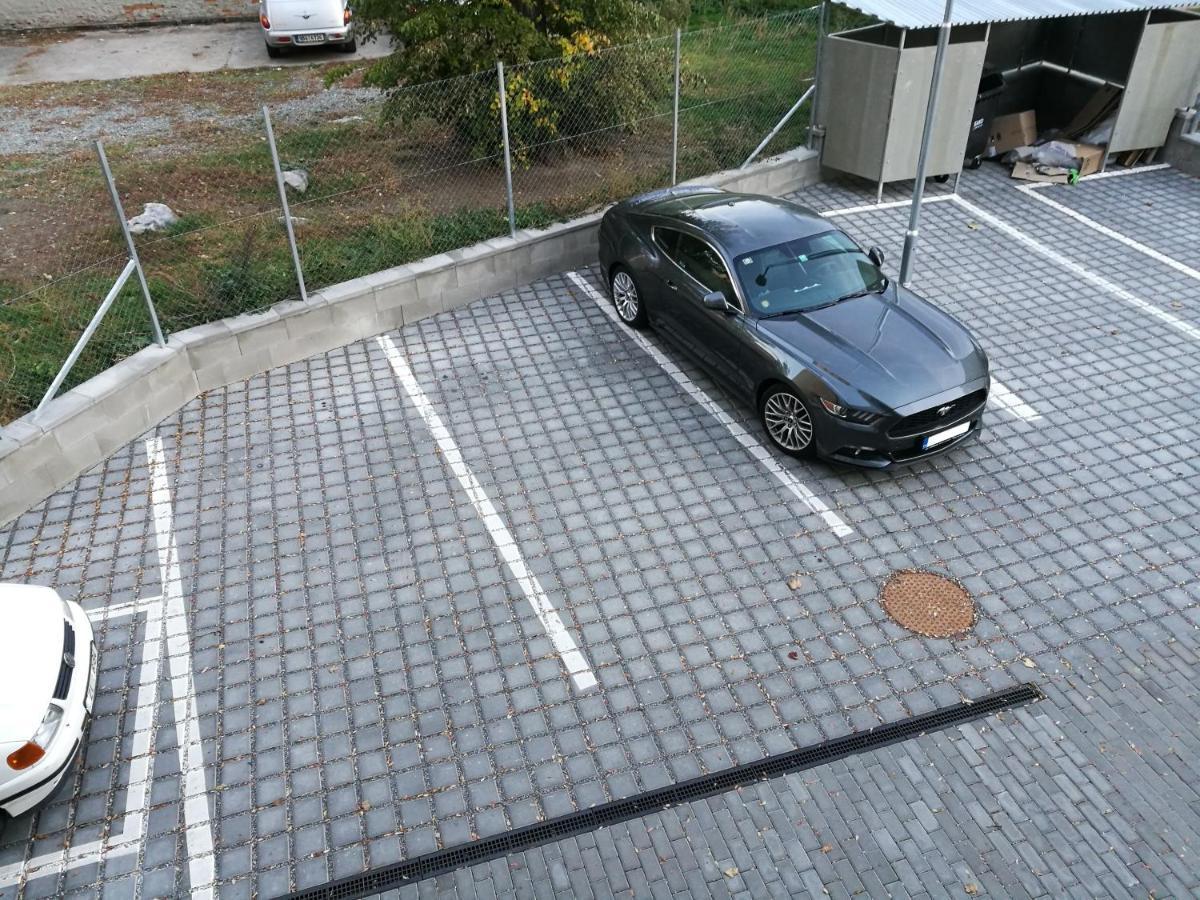 Bein Apartment With Parking Brno Luaran gambar