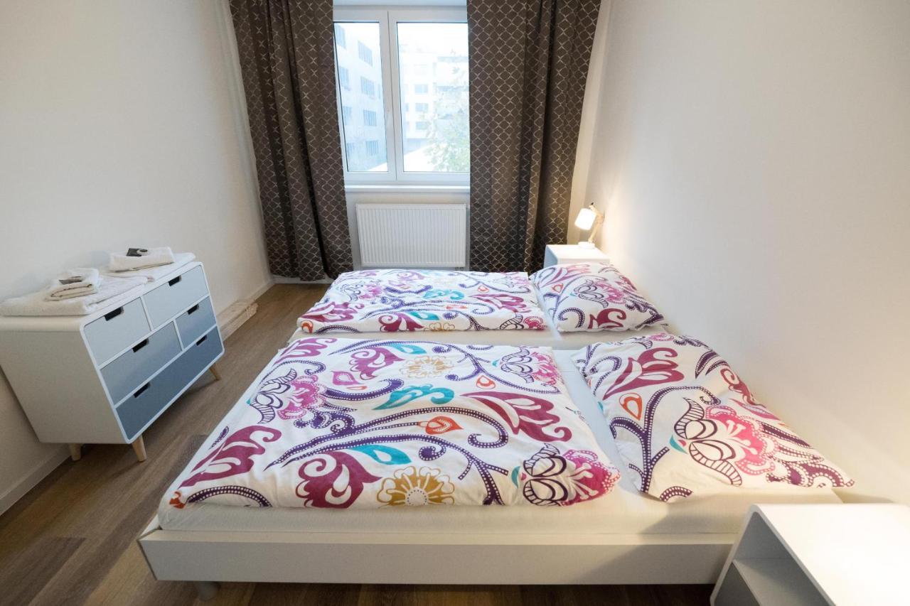 Bein Apartment With Parking Brno Luaran gambar